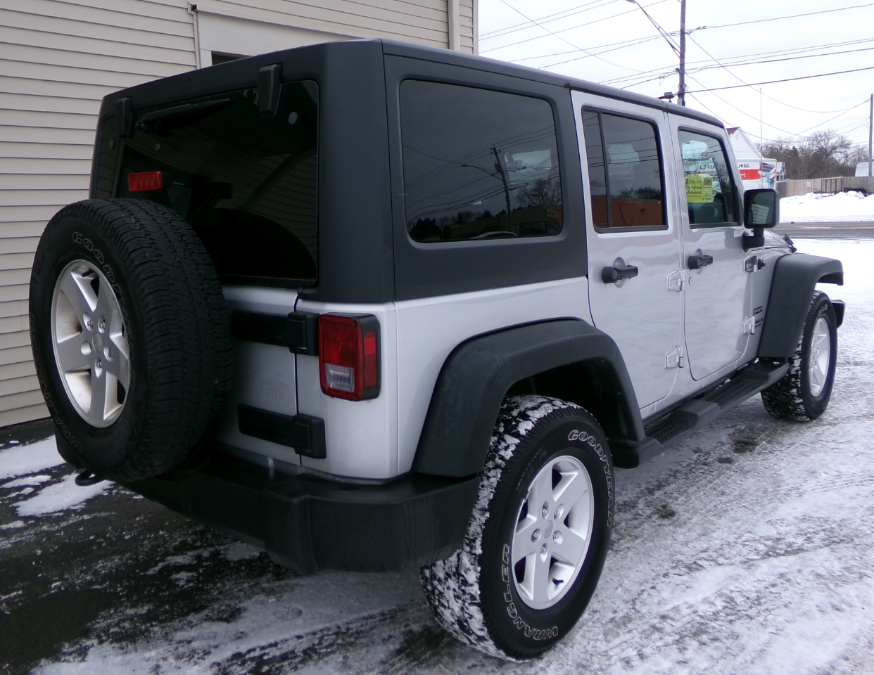 Jeep Wrangler Unlimited 4WD 4dr Sport 2012