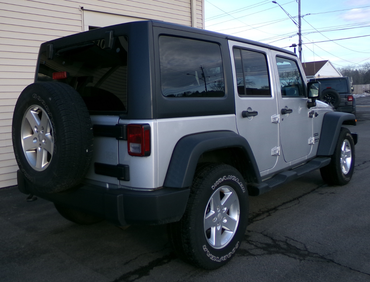 Jeep Wrangler Unlimited 4WD 4dr Sport 2012