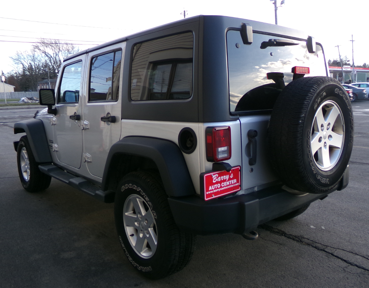 Jeep Wrangler Unlimited 4WD 4dr Sport 2012