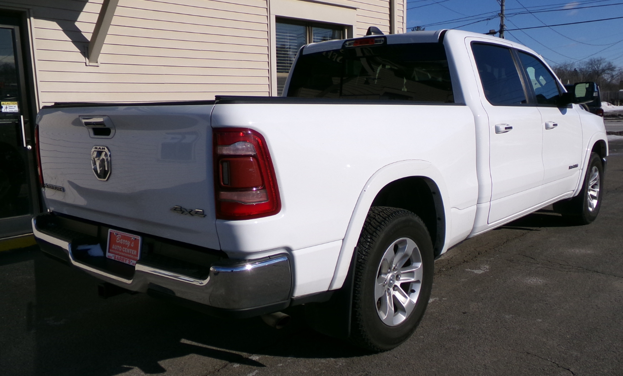 RAM 1500 Laramie 4x4 Crew Cab 6'4" Box 2020