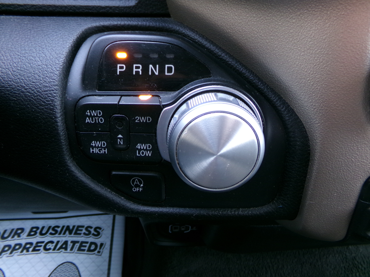 RAM 1500 Laramie 4x4 Crew Cab 6'4" Box 2020