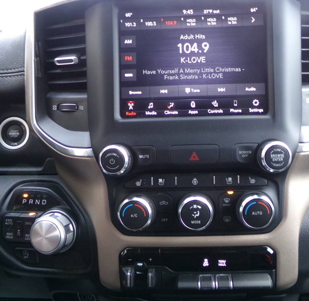 RAM 1500 Laramie 4x4 Crew Cab 6'4" Box 2020