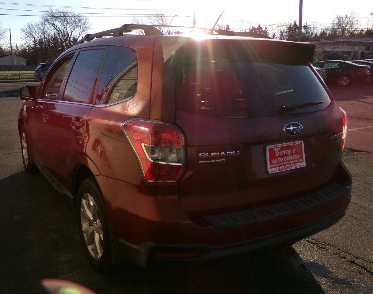 Subaru Forester 4dr CVT 2.5i Limited PZEV 2015