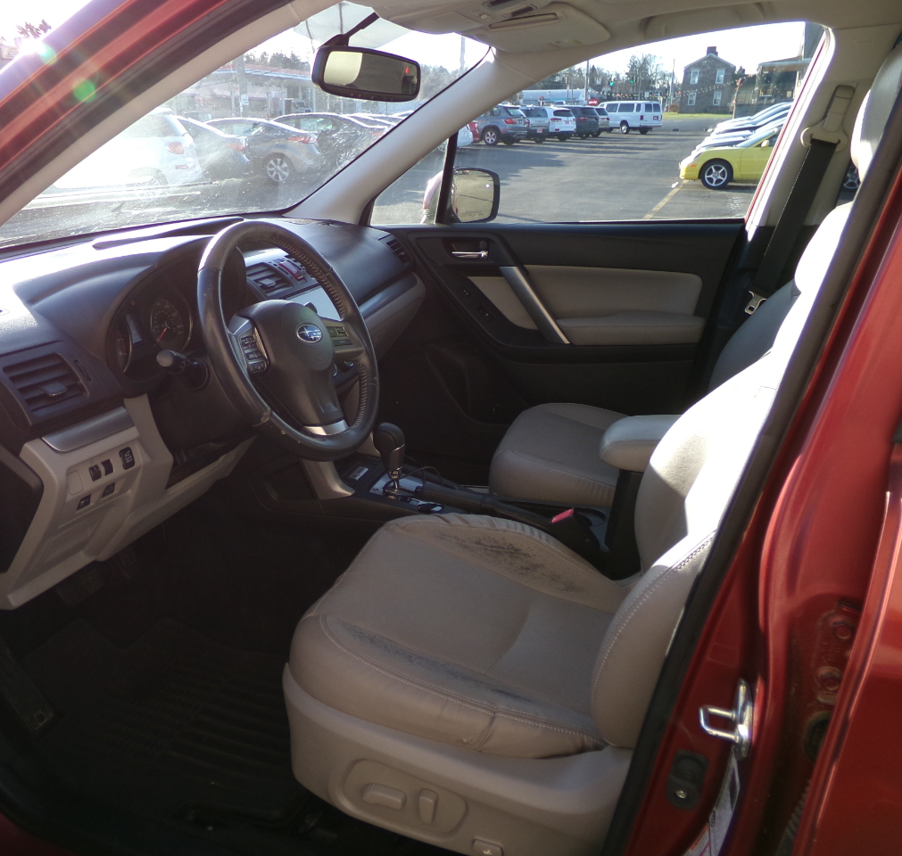 Subaru Forester 4dr CVT 2.5i Limited PZEV 2015