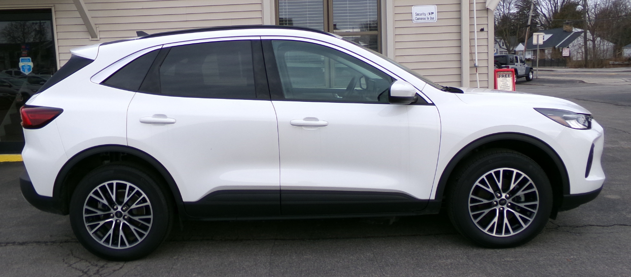 Ford Escape SE Plug-In Hybrid FWD 2024