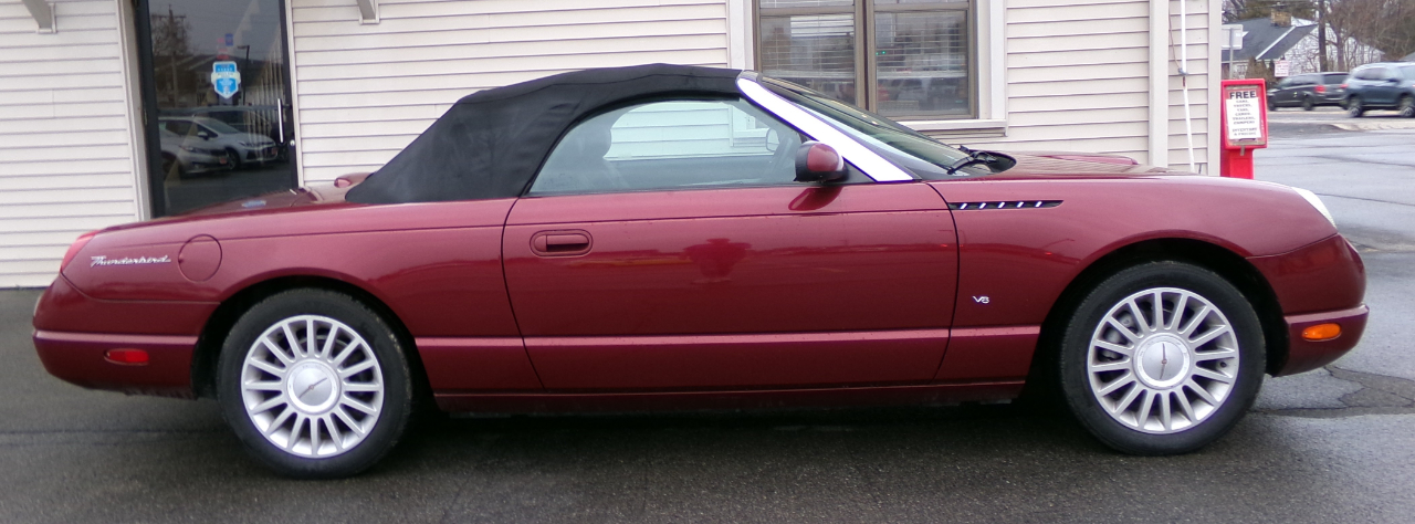 Ford Thunderbird 2dr Convertible Deluxe 2004