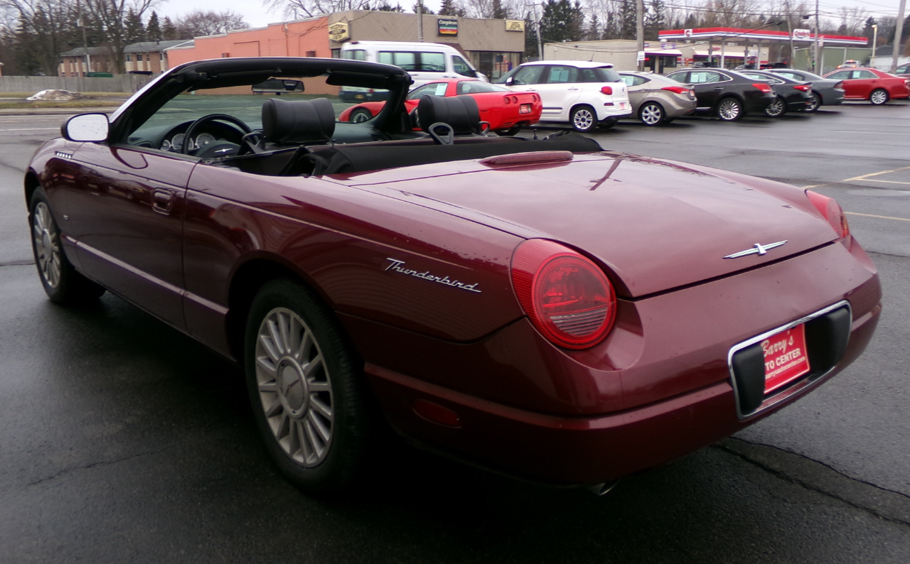 Ford Thunderbird 2dr Convertible Deluxe 2004