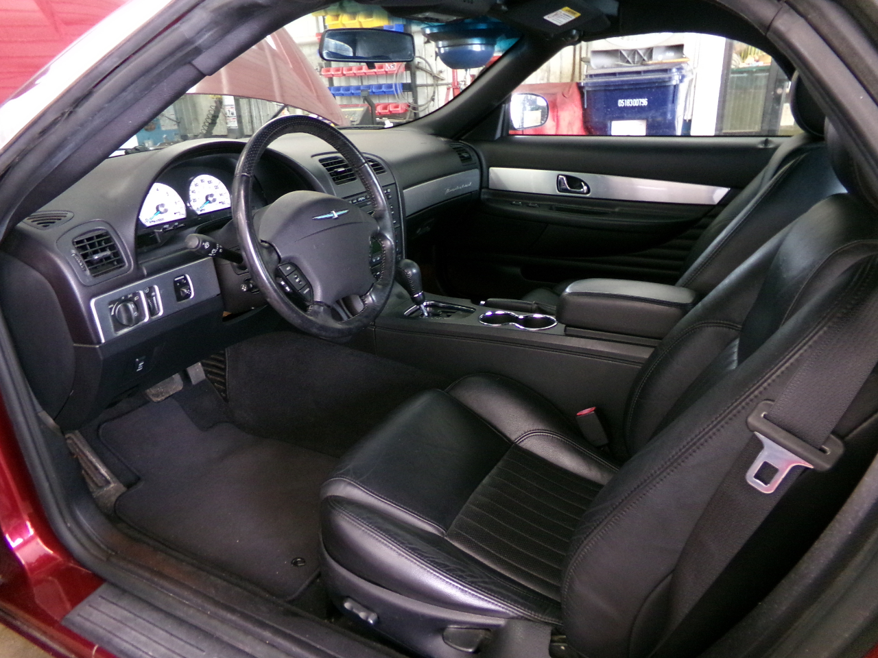 Ford Thunderbird 2dr Convertible Deluxe 2004