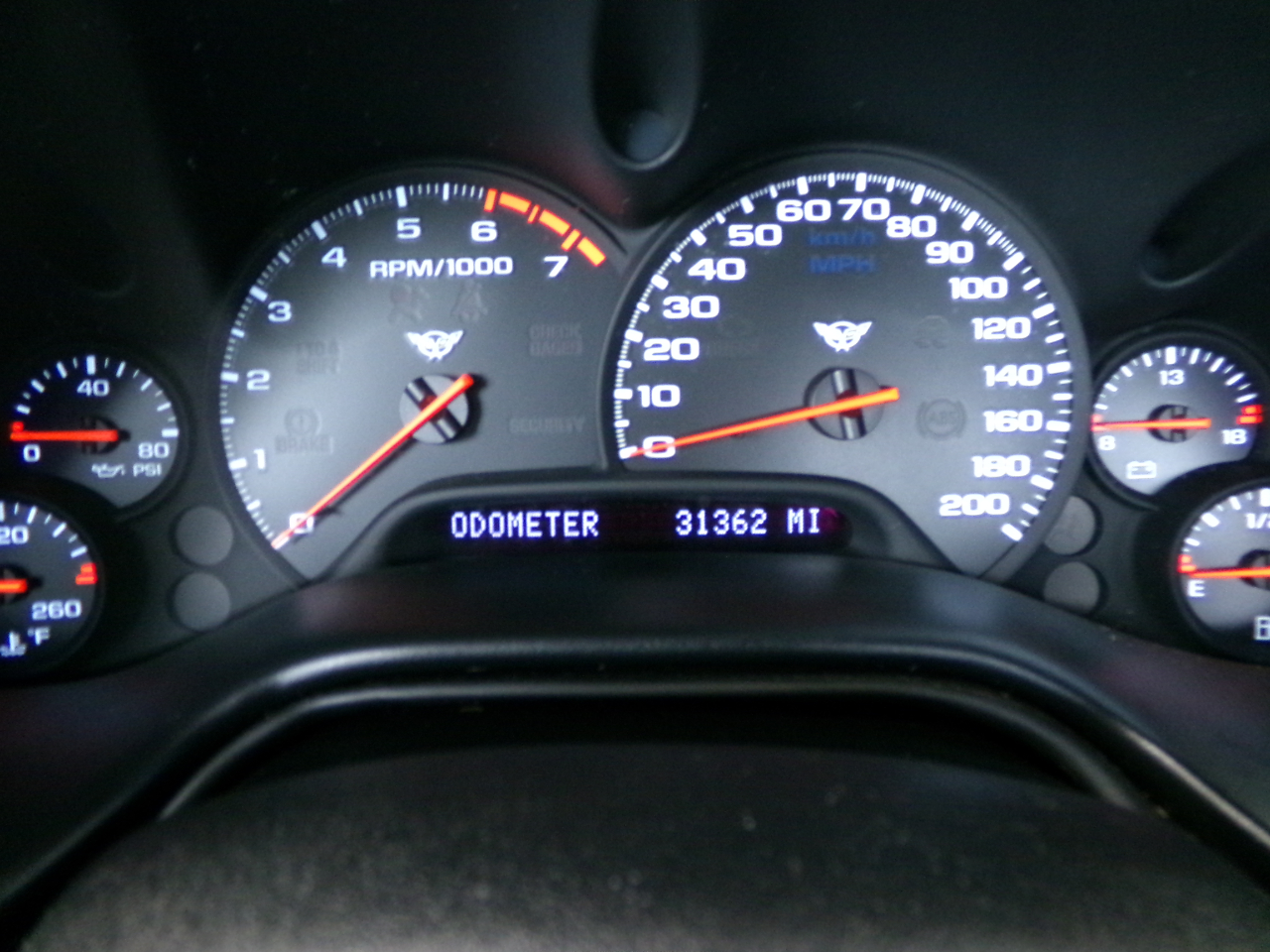 Chevrolet Corvette 2dr Cpe 2001