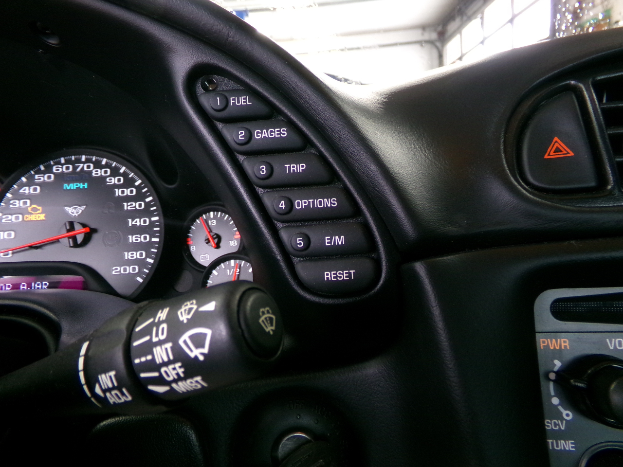 Chevrolet Corvette 2dr Cpe 2001