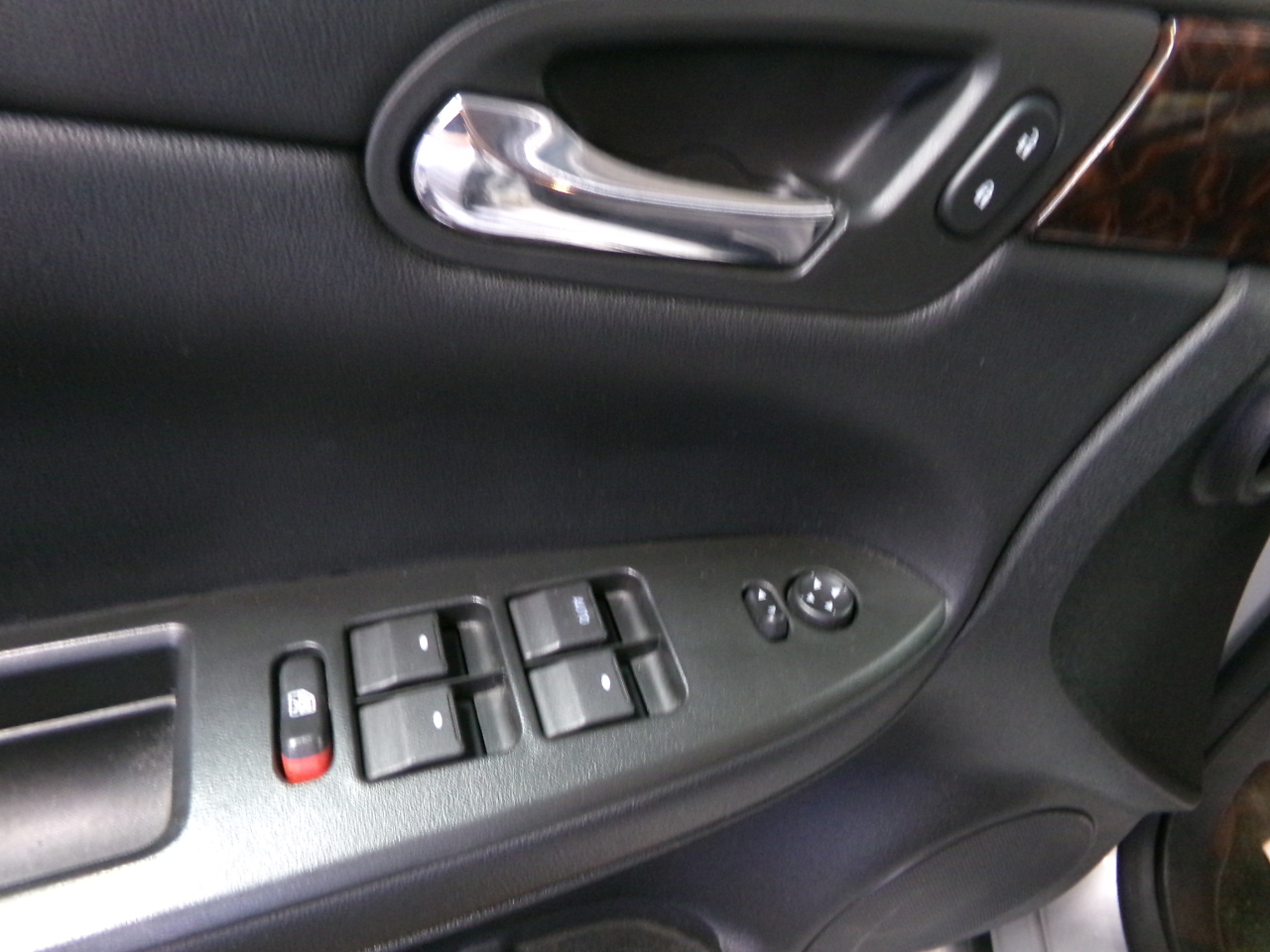 Chevrolet Impala 4dr Sdn LT 2012