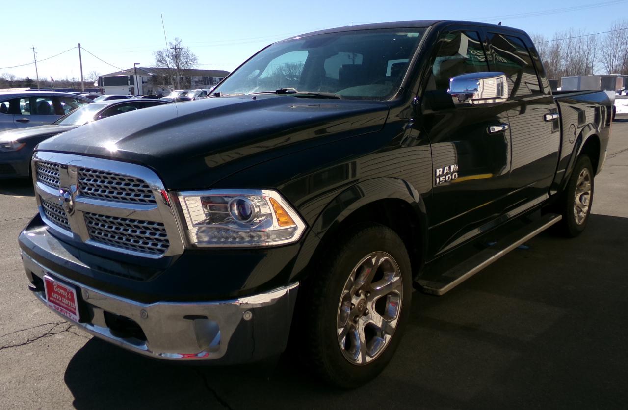 RAM 1500 Laramie 4x4 Crew Cab 5'7" Box 2017