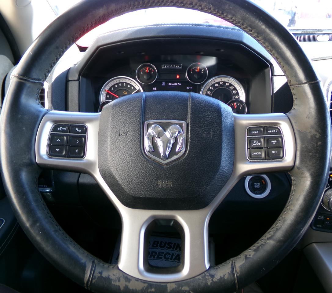 RAM 1500 Laramie 4x4 Crew Cab 5'7" Box 2017