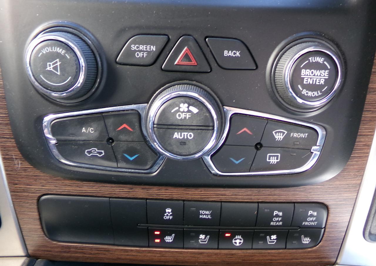 RAM 1500 Laramie 4x4 Crew Cab 5'7" Box 2017