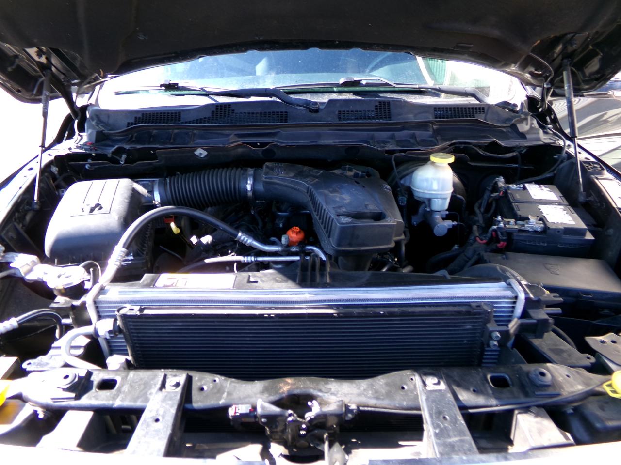 RAM 1500 Laramie 4x4 Crew Cab 5'7" Box 2017