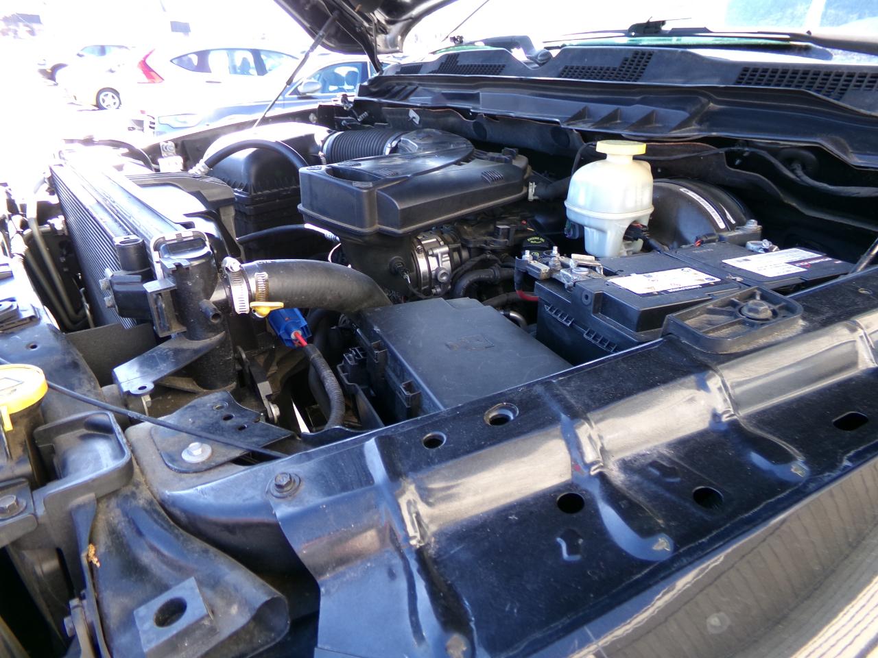 RAM 1500 Laramie 4x4 Crew Cab 5'7" Box 2017