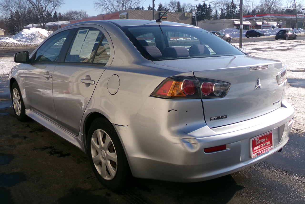 Mitsubishi Lancer 4dr Sdn Auto ES 2013