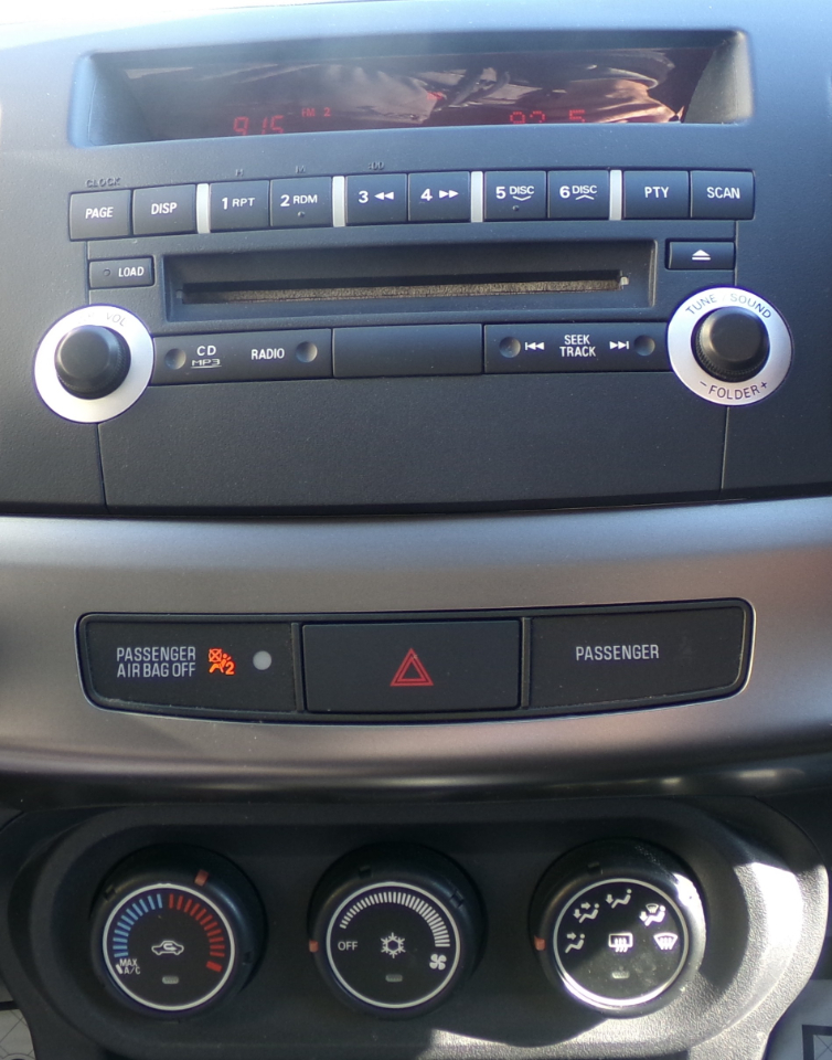 Mitsubishi Lancer 4dr Sdn Auto ES 2013