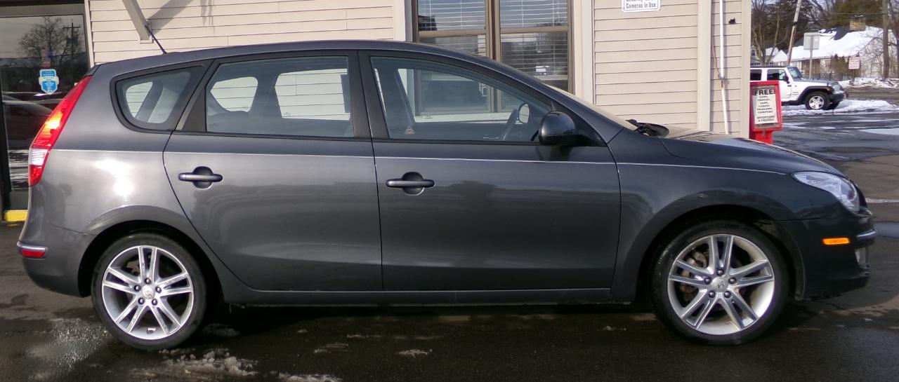 Hyundai Elantra 4dr Wgn Auto Touring 2009