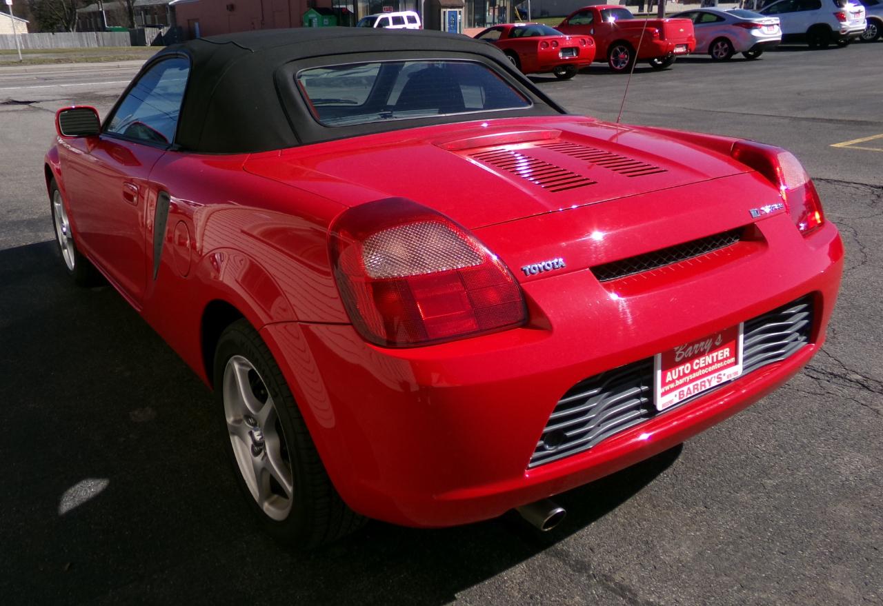 Toyota MR2 Spyder  2001
