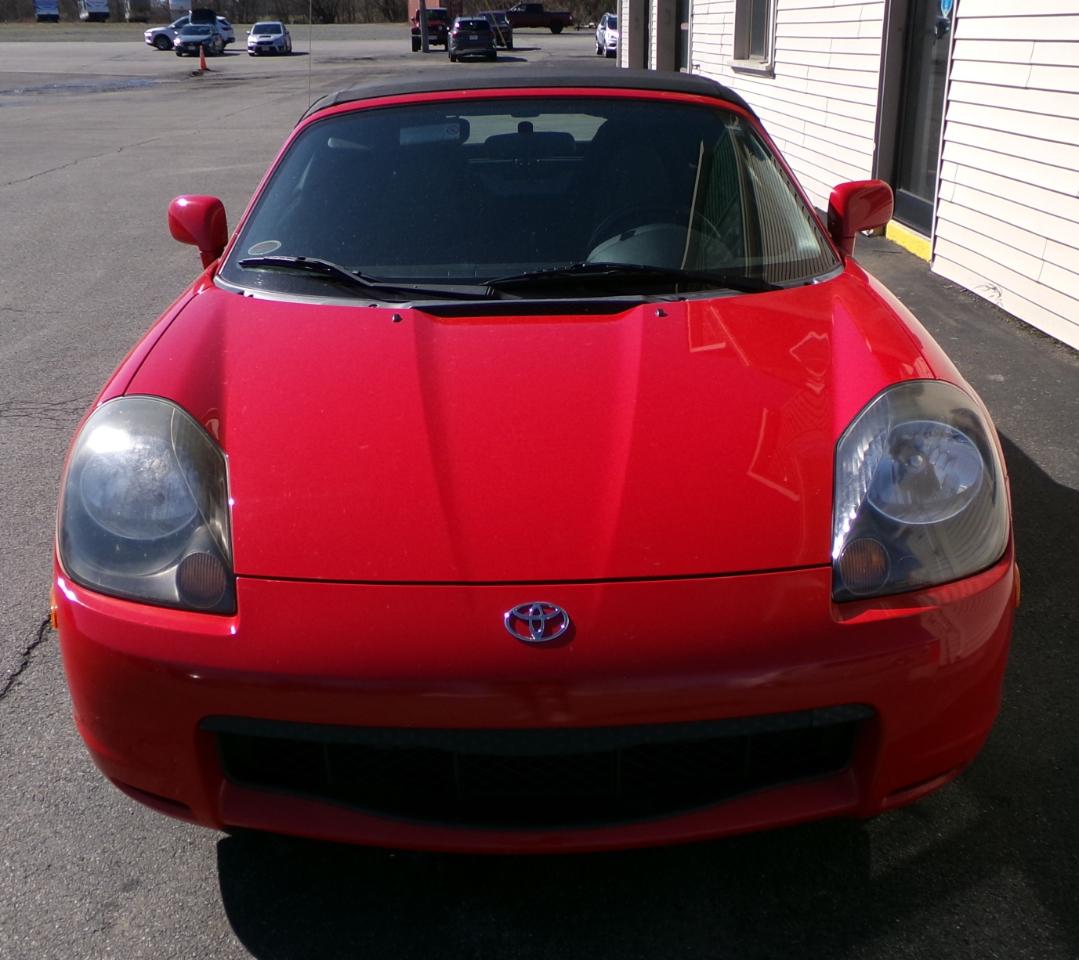 Toyota MR2 Spyder  2001