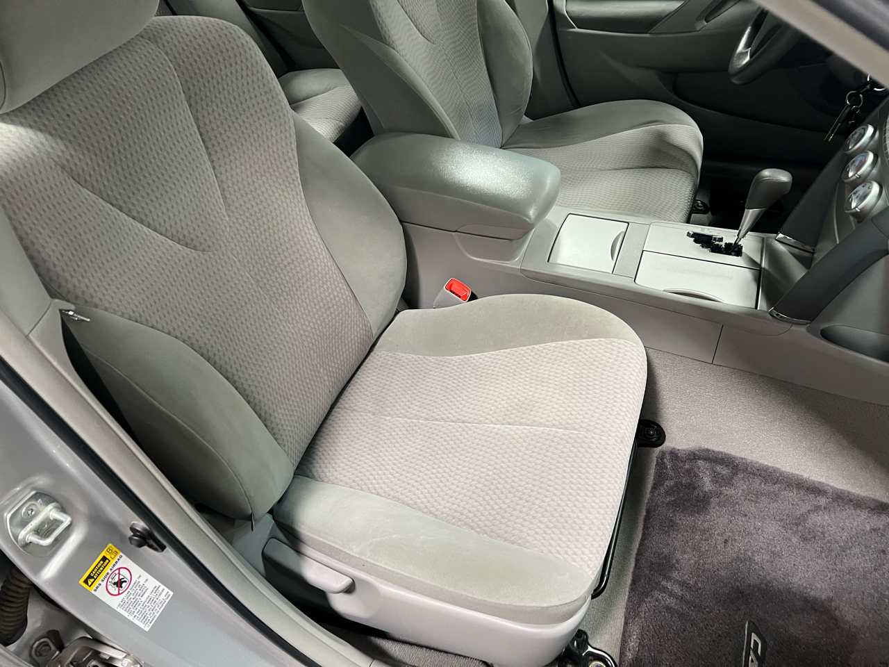 Toyota Camry 4dr Sdn LE Auto 2011 Toyota Camry 4dr Sdn LE Auto 2011