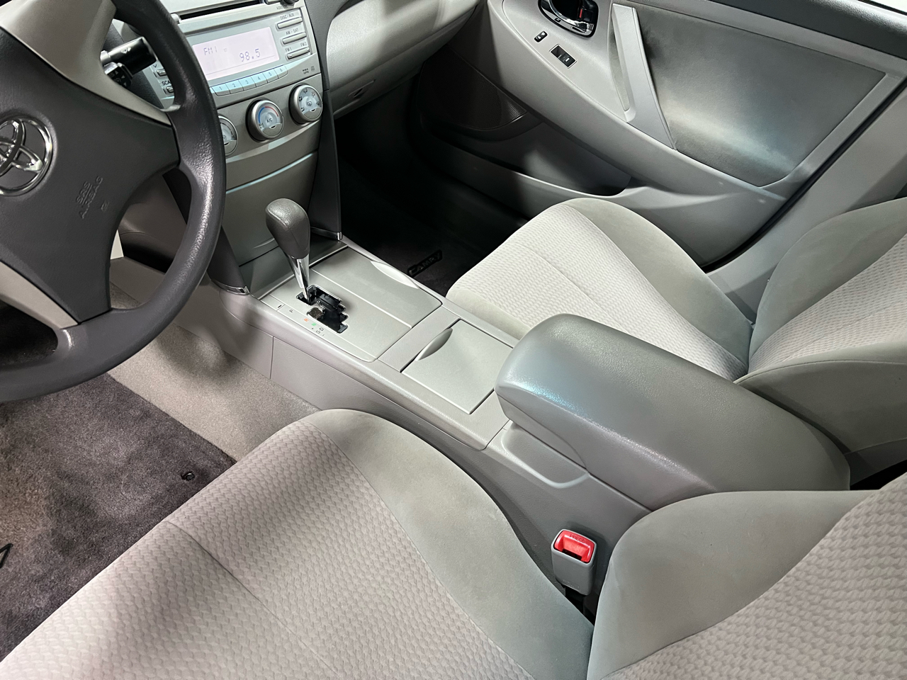 Toyota Camry 4dr Sdn LE Auto 2011 Toyota Camry 4dr Sdn LE Auto 2011
