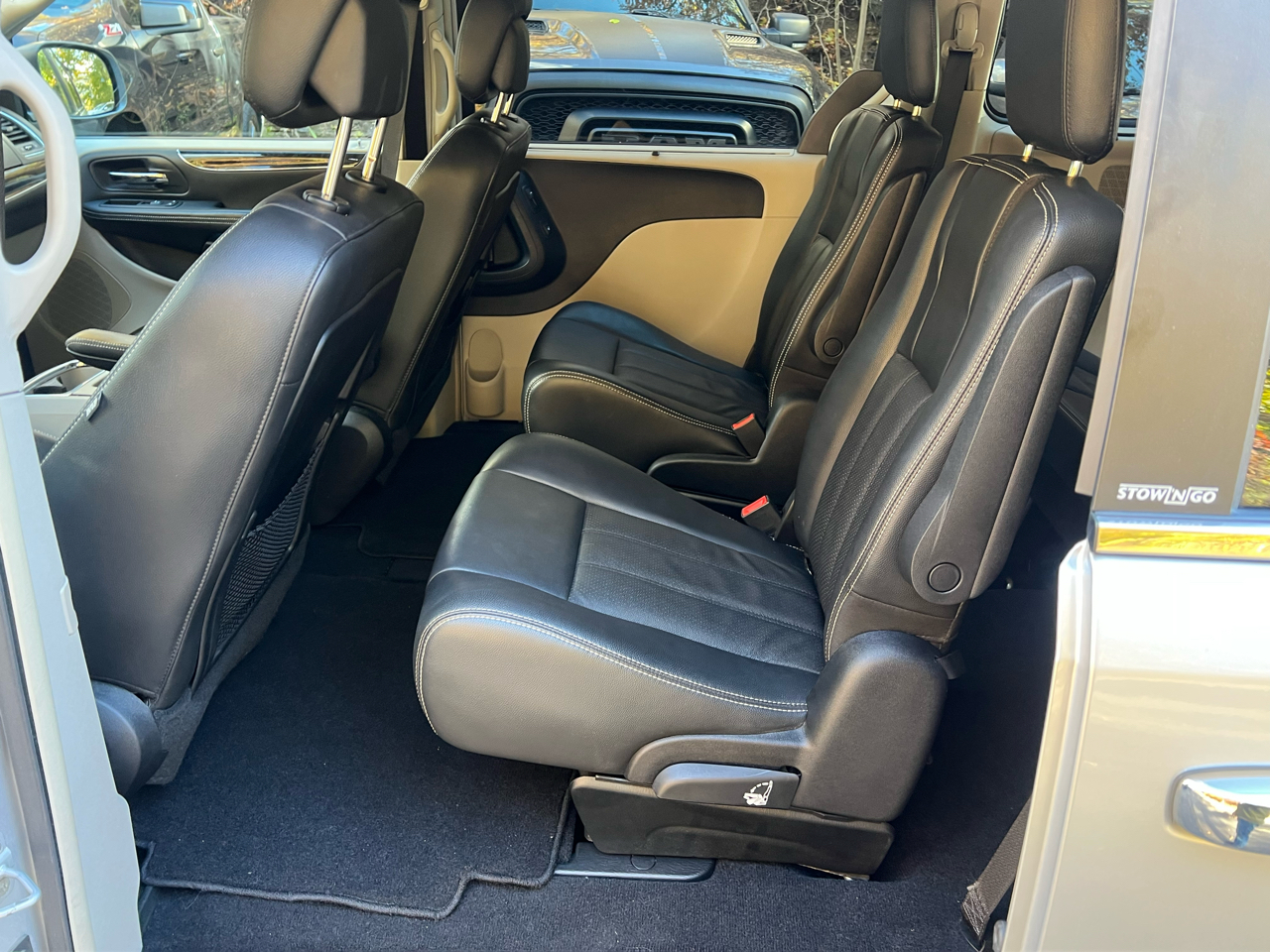 Chrysler Town & Country Touring-L 2012 Chrysler Town & Country Touring-L 2012