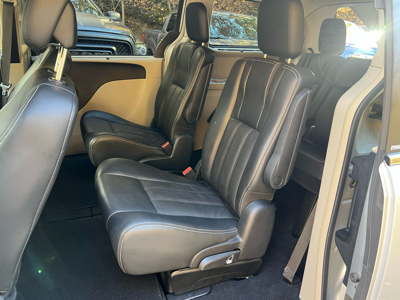 Chrysler Town & Country Touring-L 2012 Chrysler Town & Country Touring-L 2012