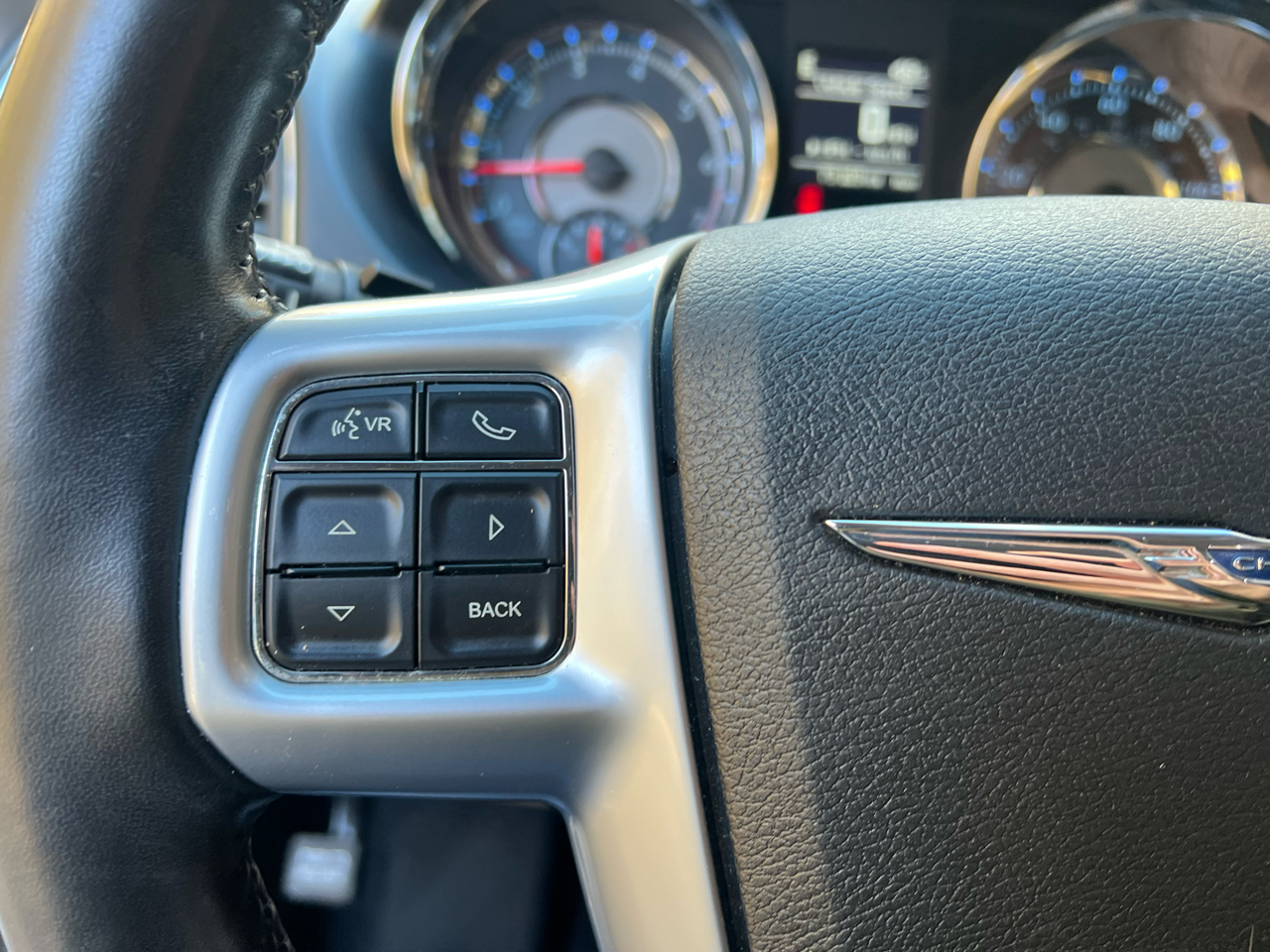 Chrysler Town & Country Touring-L 2012 Chrysler Town & Country Touring-L 2012