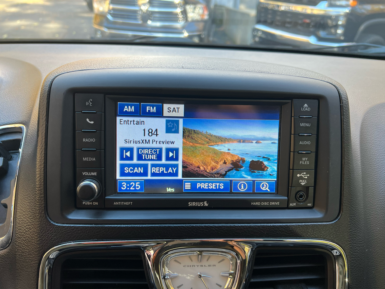 Chrysler Town & Country Touring-L 2012 Chrysler Town & Country Touring-L 2012