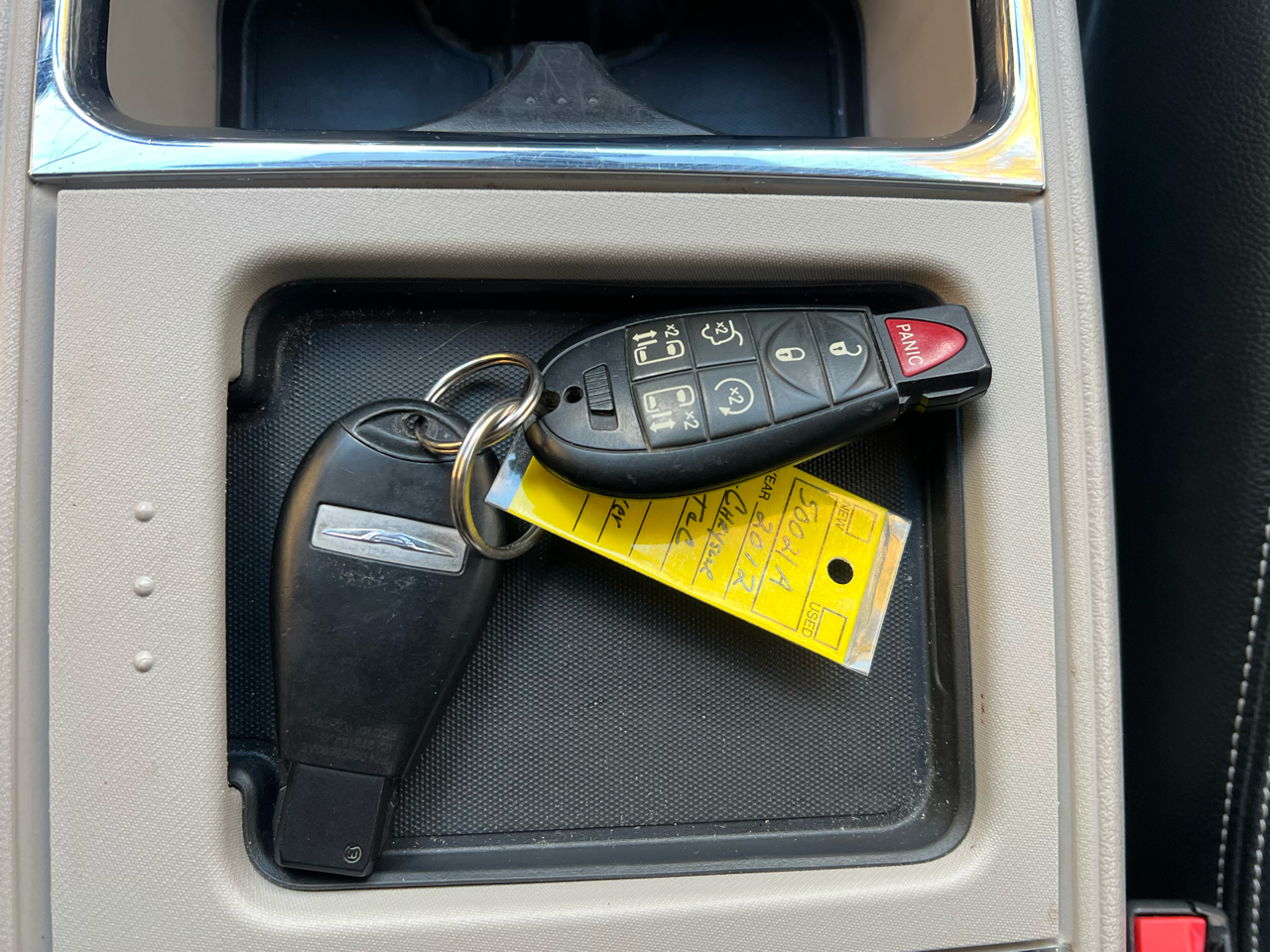 Chrysler Town & Country Touring-L 2012 Chrysler Town & Country Touring-L 2012