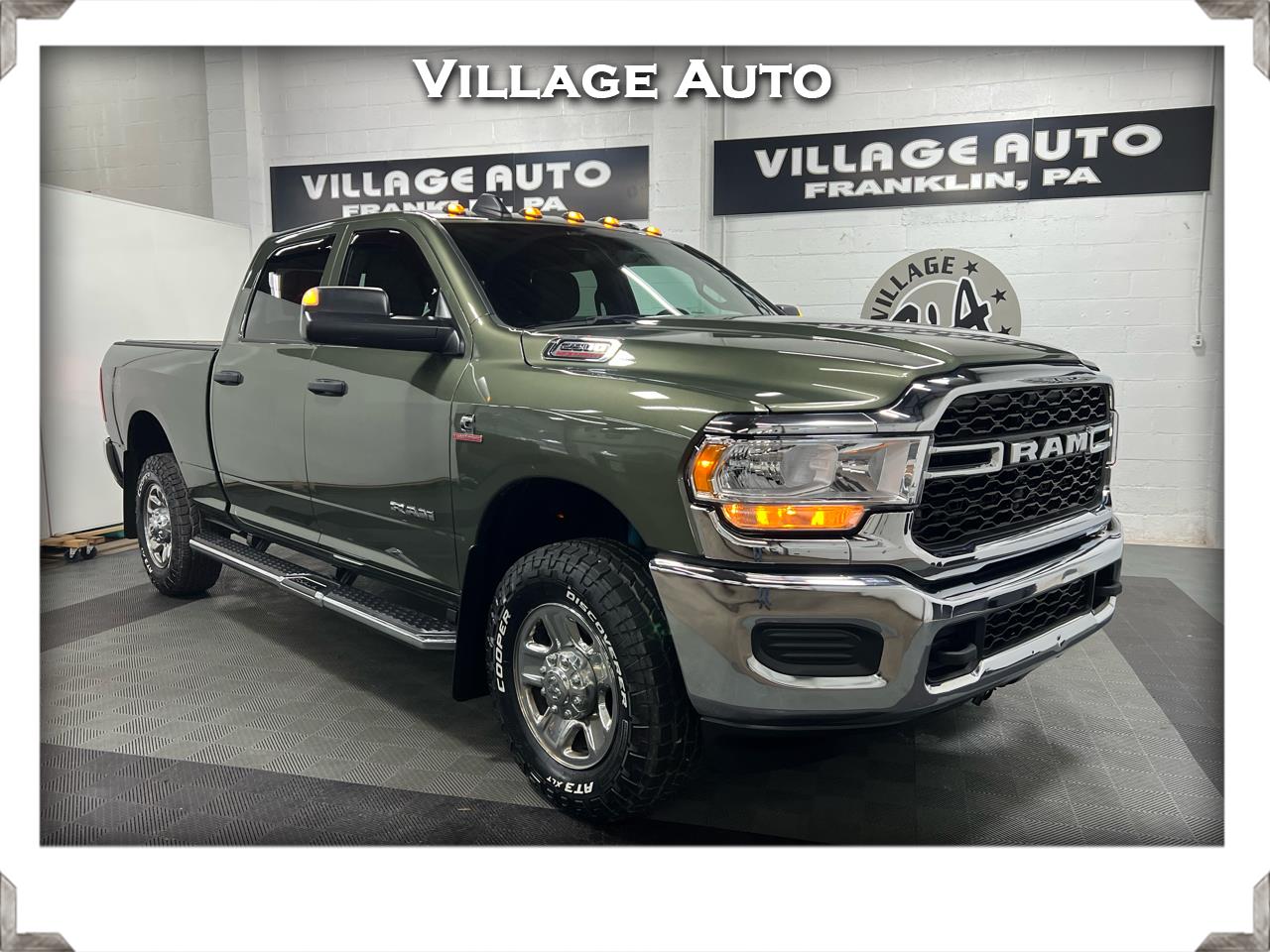 2022 RAM 2500 Tradesman Crew Cab SWB 4WD