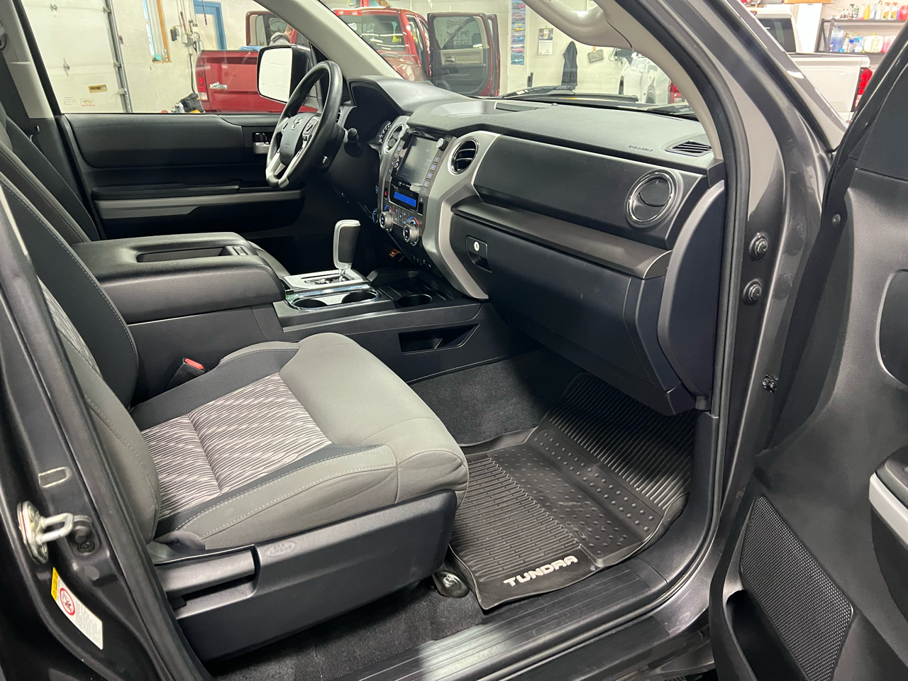 Toyota Tundra SR5 5.7L V8 CrewMax 4WD 2020