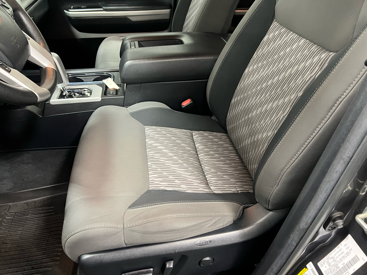 Toyota Tundra SR5 5.7L V8 CrewMax 4WD 2020