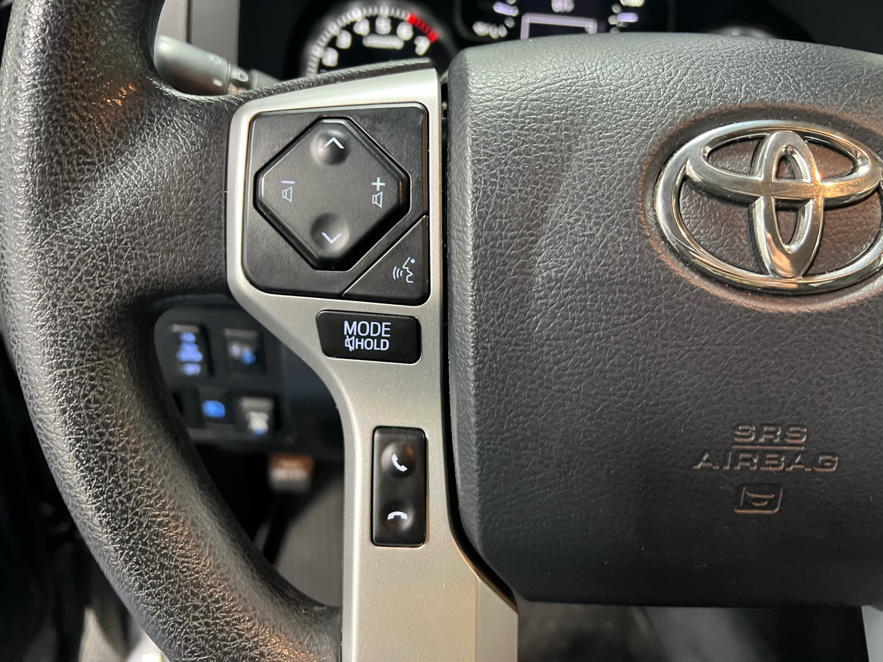 Toyota Tundra SR5 5.7L V8 CrewMax 4WD 2020