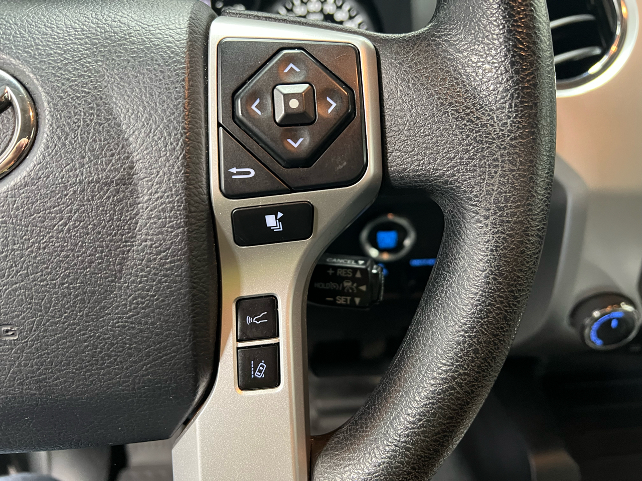 Toyota Tundra SR5 5.7L V8 CrewMax 4WD 2020