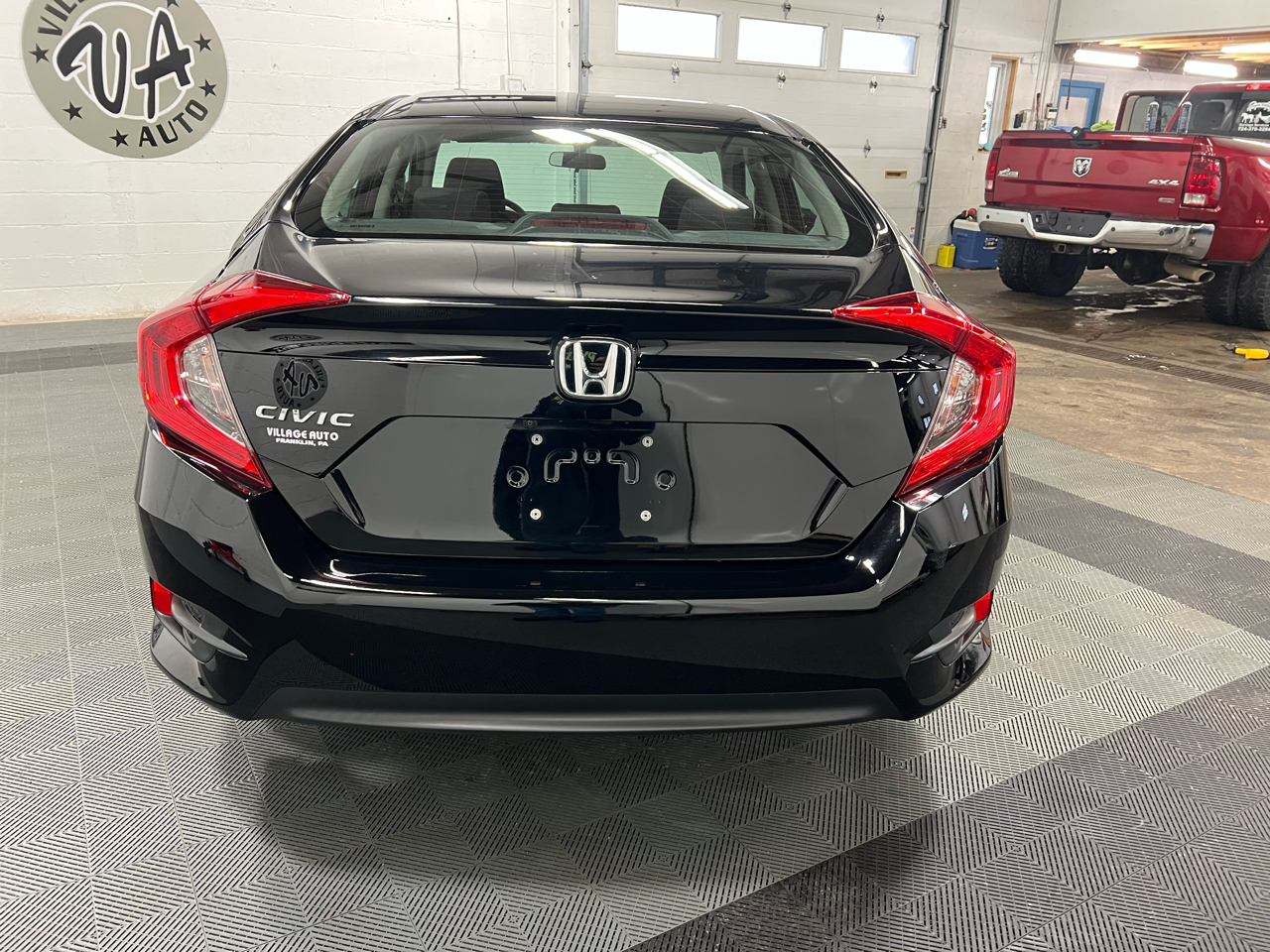 Honda Civic 4dr Sdn LX Auto 2018