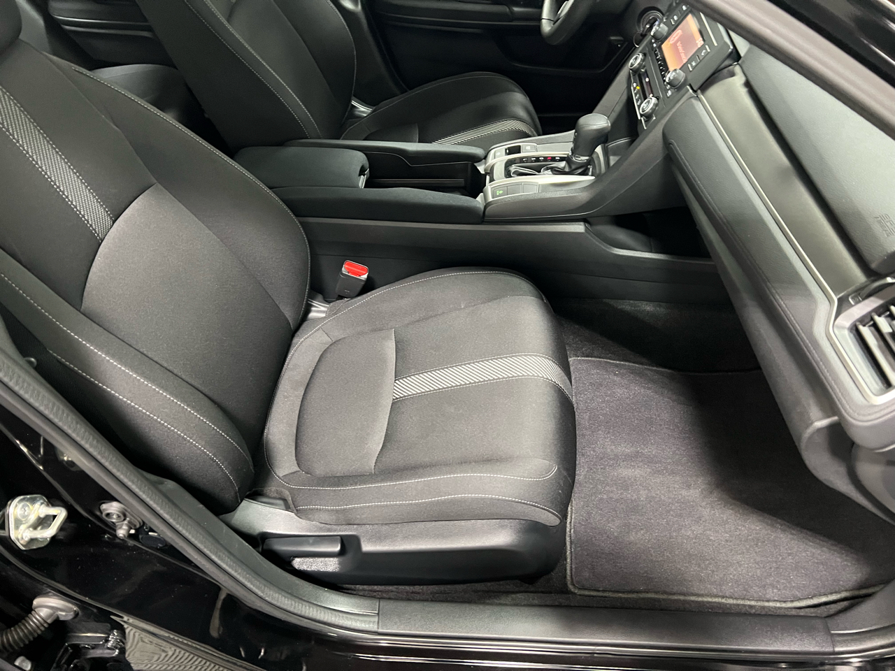 Honda Civic 4dr Sdn LX Auto 2018