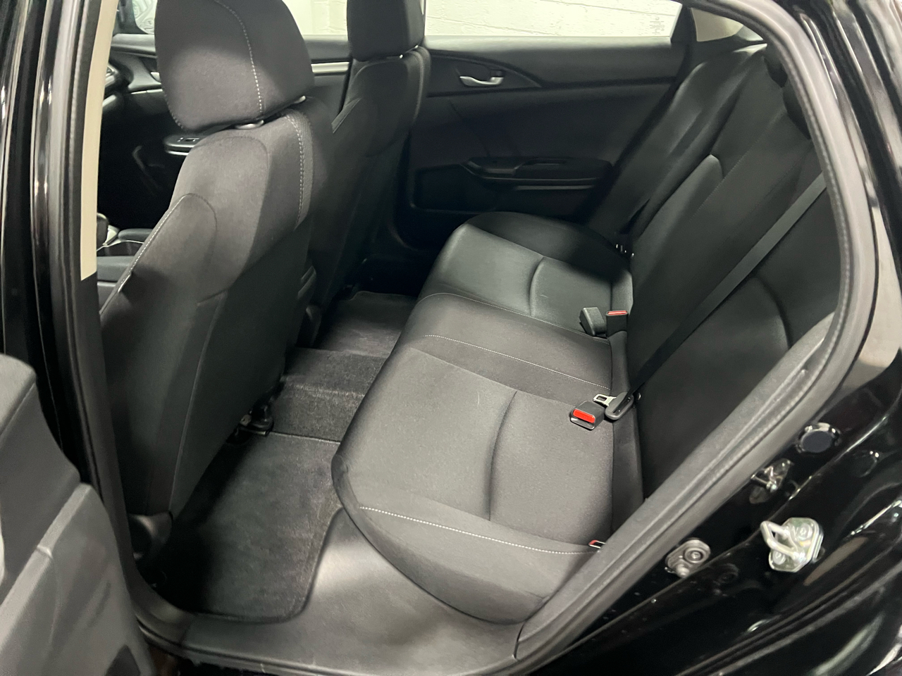 Honda Civic 4dr Sdn LX Auto 2018