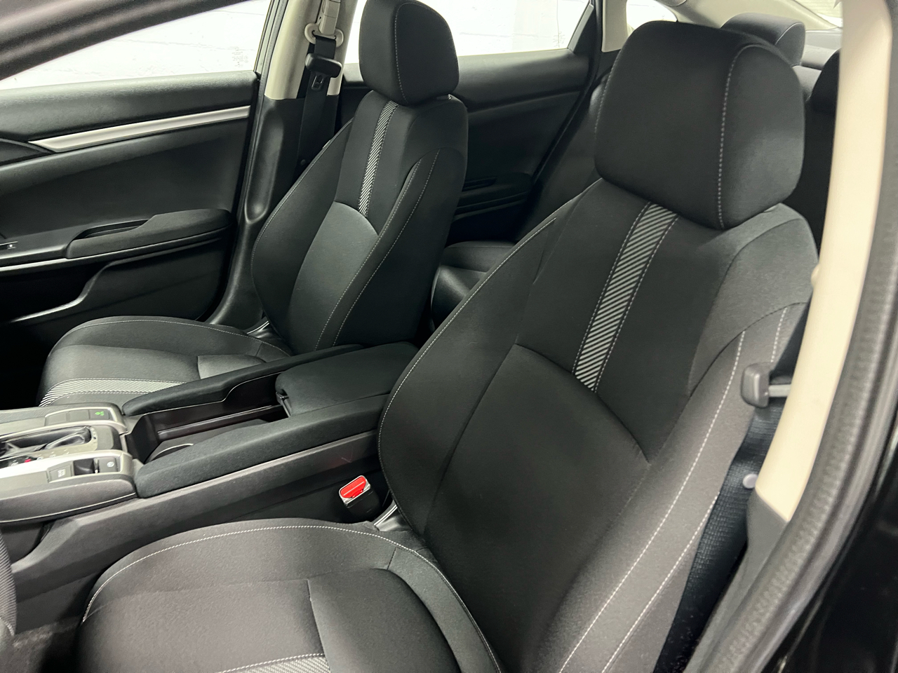 Honda Civic 4dr Sdn LX Auto 2018