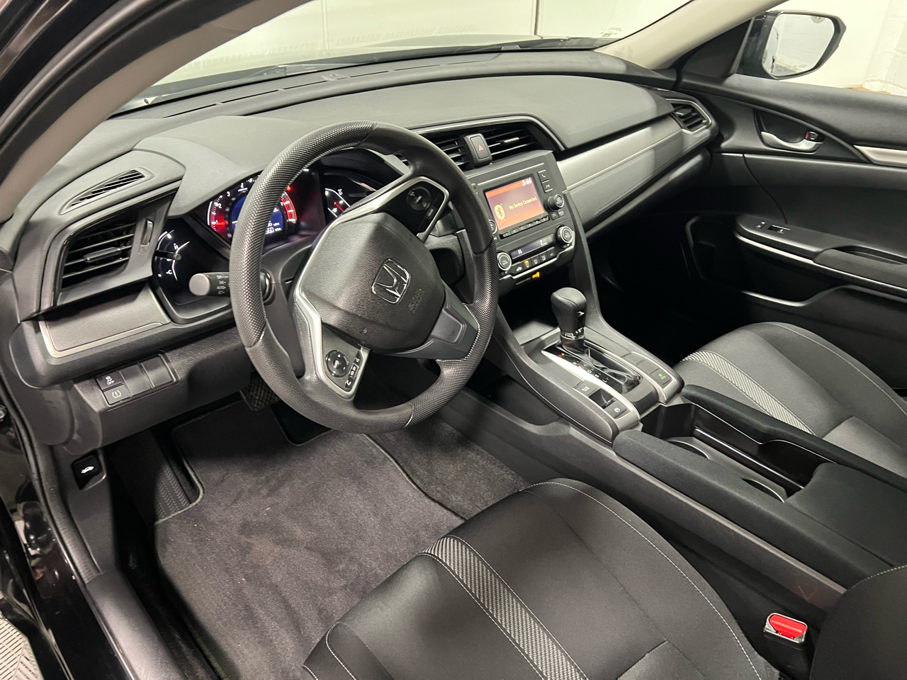 Honda Civic 4dr Sdn LX Auto 2018