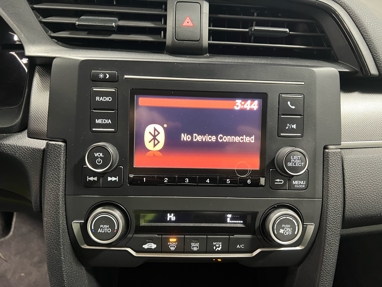 Honda Civic 4dr Sdn LX Auto 2018