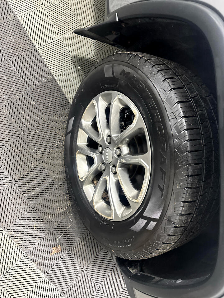 Jeep Grand Cherokee Limited 4WD 2014