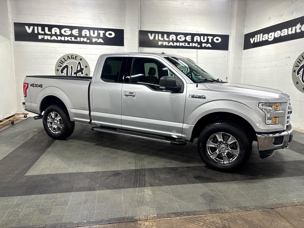Ford F-150 4WD SuperCrew 145" XLT 2016