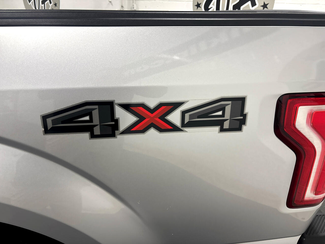 Ford F-150 4WD SuperCrew 145" XLT 2016