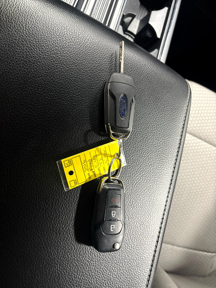 Ford F-150 4WD SuperCrew 145" XLT 2016