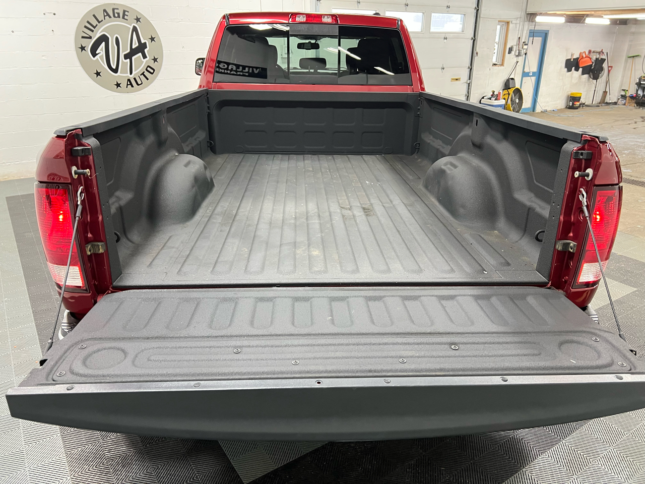 RAM 3500 SLT Crew Cab LWB 4WD DRW 2012