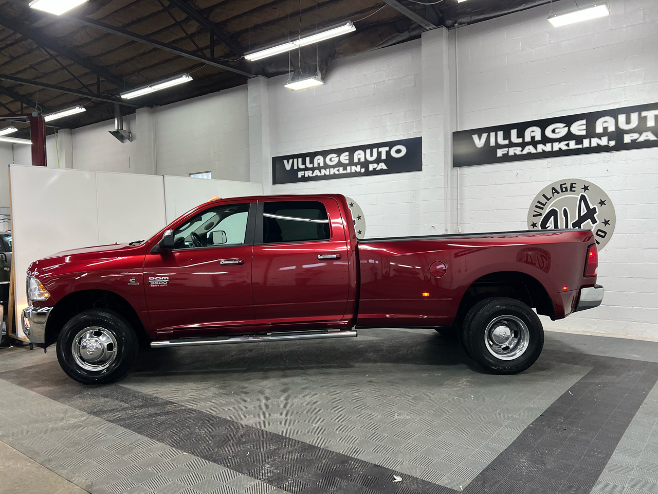 RAM 3500 SLT Crew Cab LWB 4WD DRW 2012