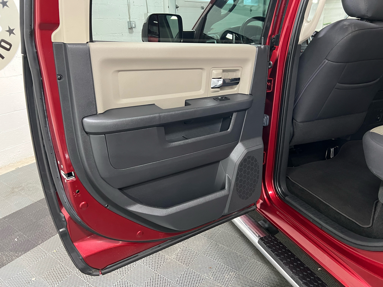 RAM 3500 SLT Crew Cab LWB 4WD DRW 2012